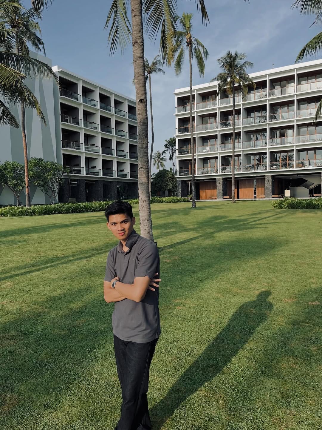 Post 2 by Oscar on Instagram (carousel)