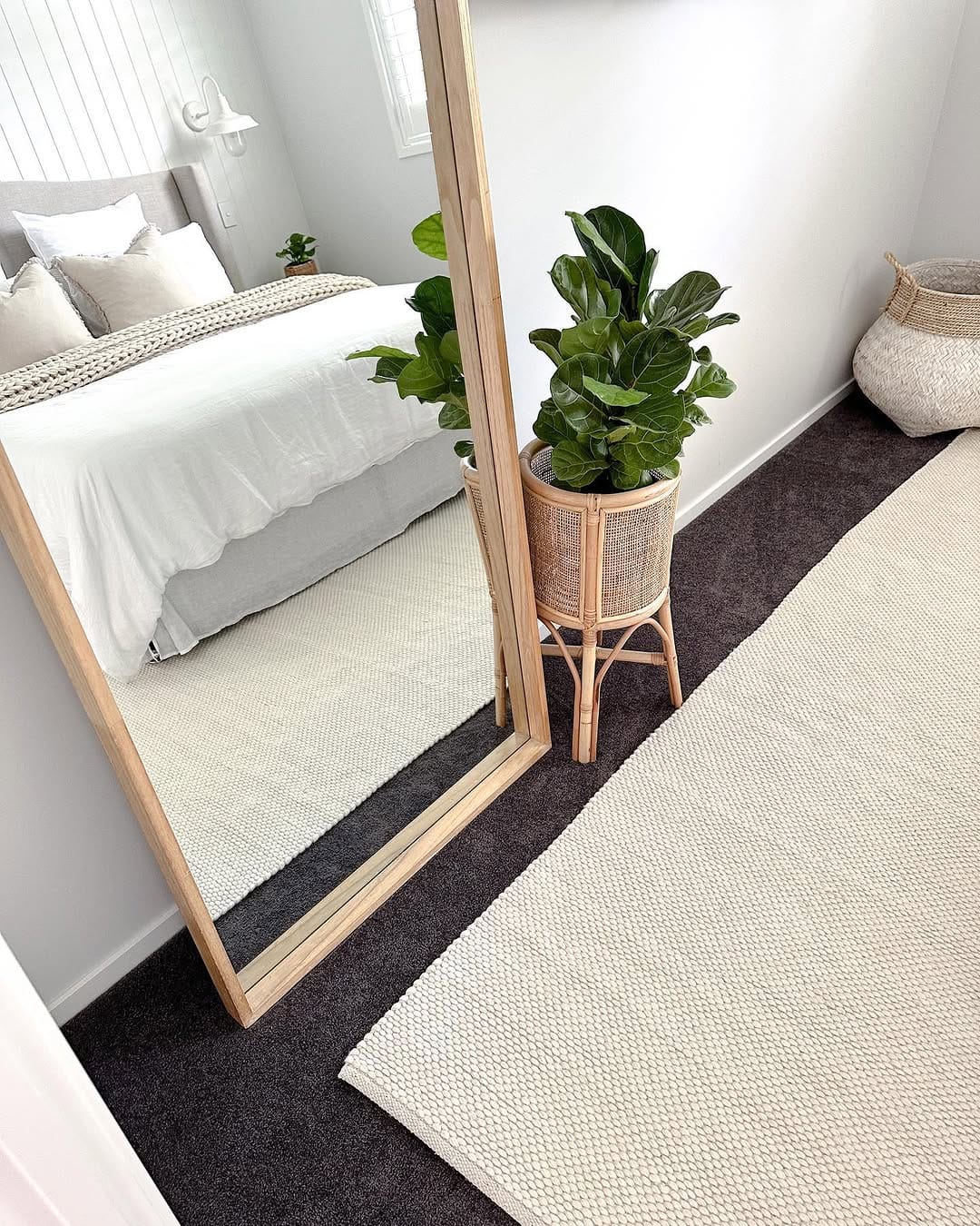 Post 5 by THE COASTAL RETREAT on Instagram (image)