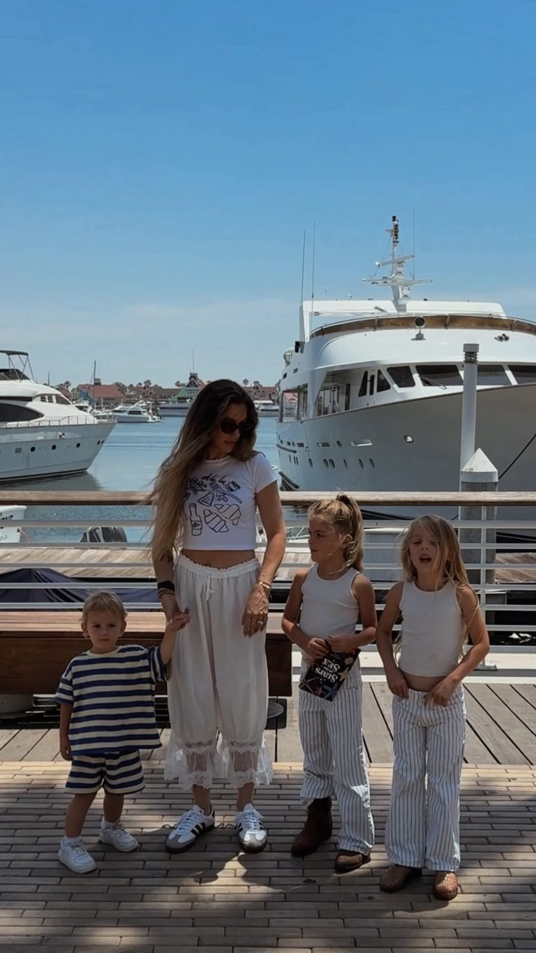Post 3 by Lisa Victoria 🌹 on Instagram (video)