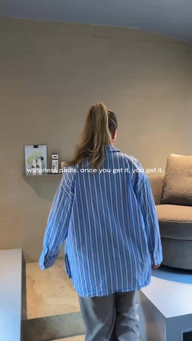 Post 6 by Buff Nail Studios on Instagram (video)