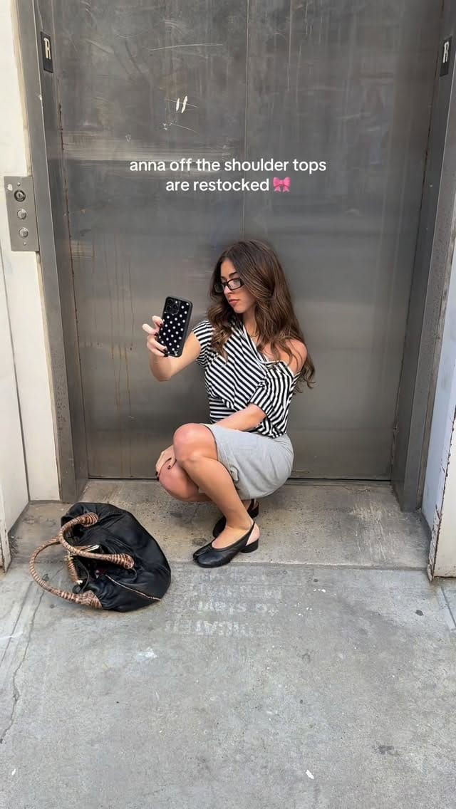 Post 3 by CHERRY KNOTS on Instagram (video)