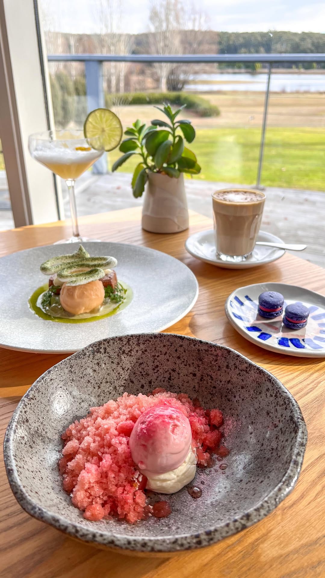 Post 6 by Stylish Foodies on Instagram (video)