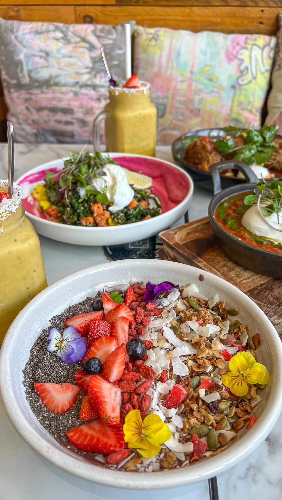 Post 3 by Stylish Foodies on Instagram (video)