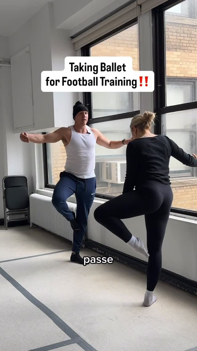 Post 2 by Victoria Kalina on Instagram (video)