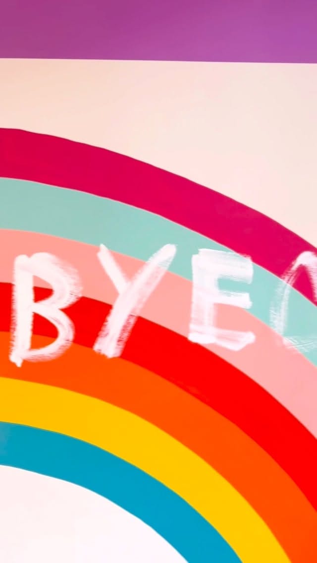 Post 3 by L i z z y on Instagram (video)