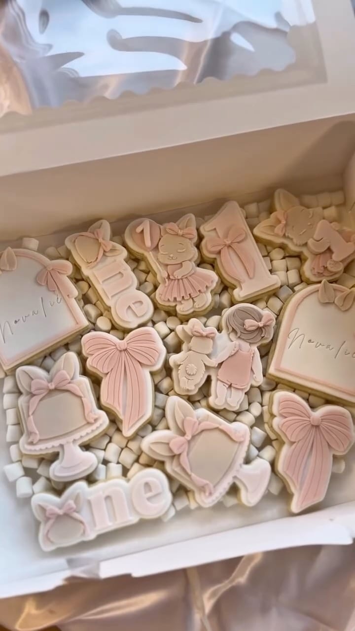 Post 4 by @interiorby.vic on Instagram (video)