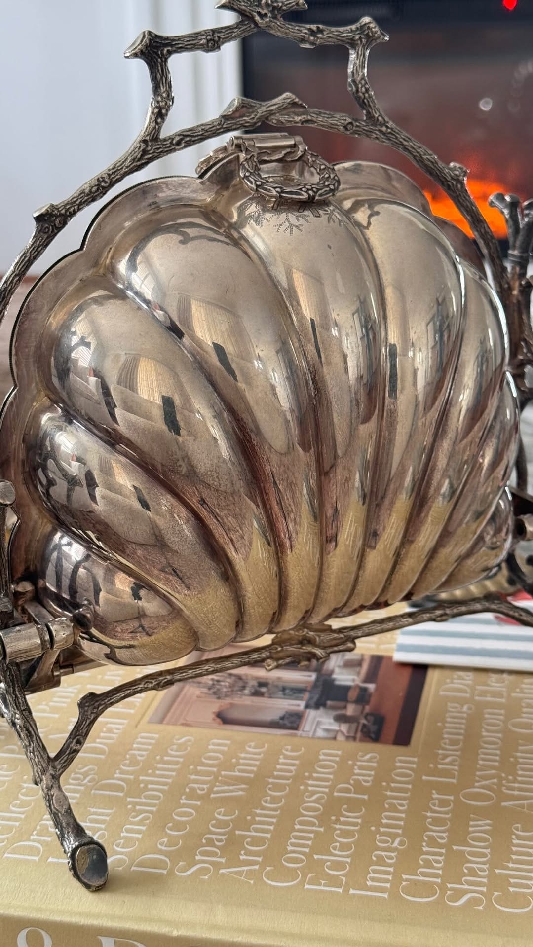 Post 2 by Sarah Dheays | Interior Designer & Stylist on Instagram (video)