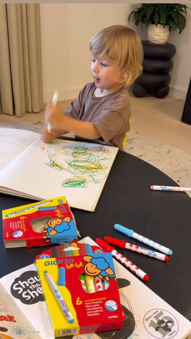Post 5 by The Sydney Art Store on Instagram (video)