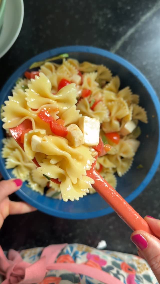 Post 2 by Amy Palanjian on Instagram (video)