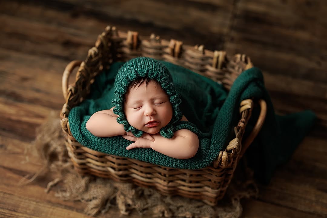Post 9 by Adelaide Newborn, Maternity & Family Photographer on Instagram (carousel)