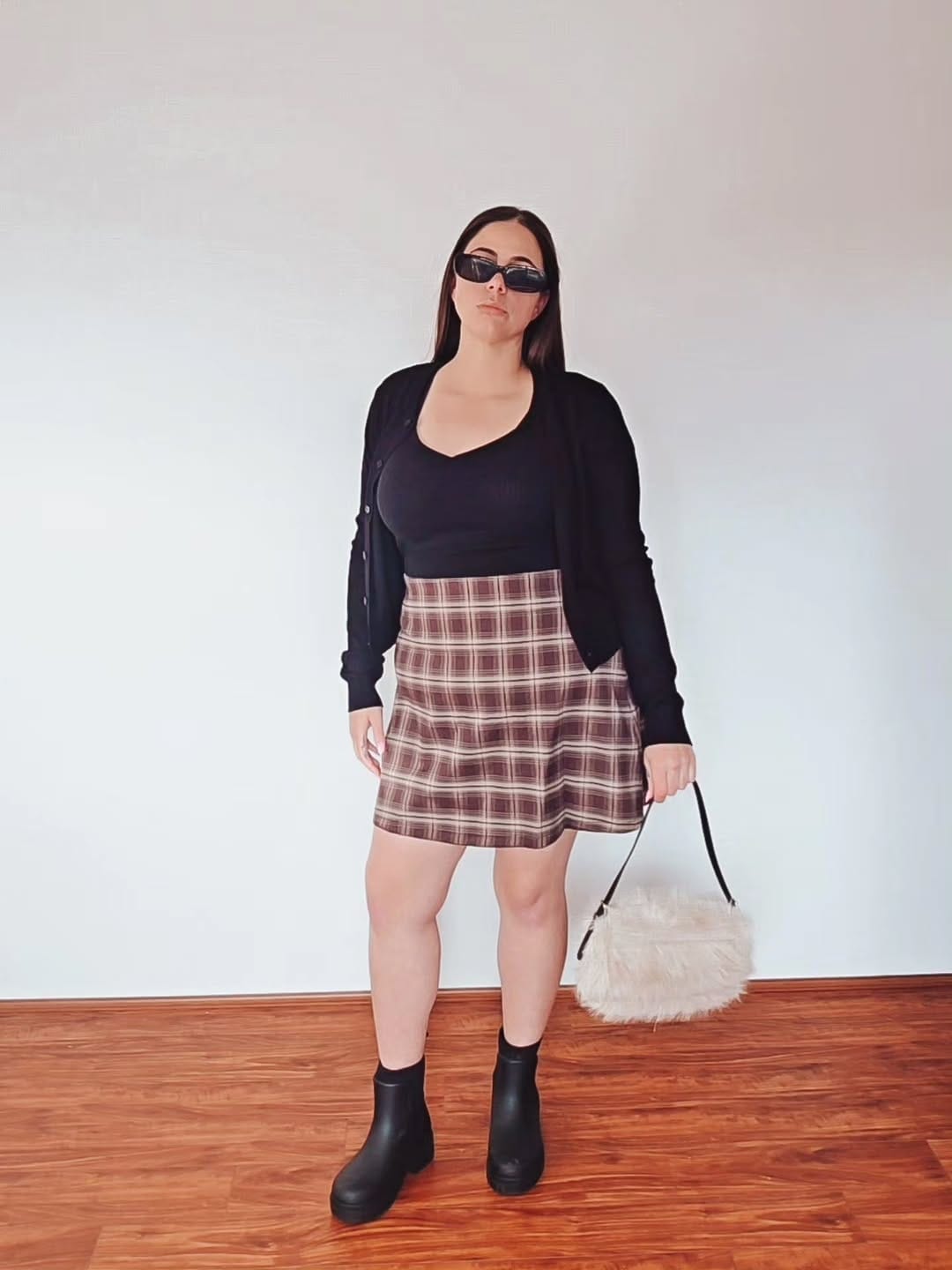 Post 2 by 𝕂𝕚𝕒𝕣𝕒 ℍ𝕖𝕗𝕗𝕖𝕣𝕟𝕒𝕟 on Instagram (carousel)