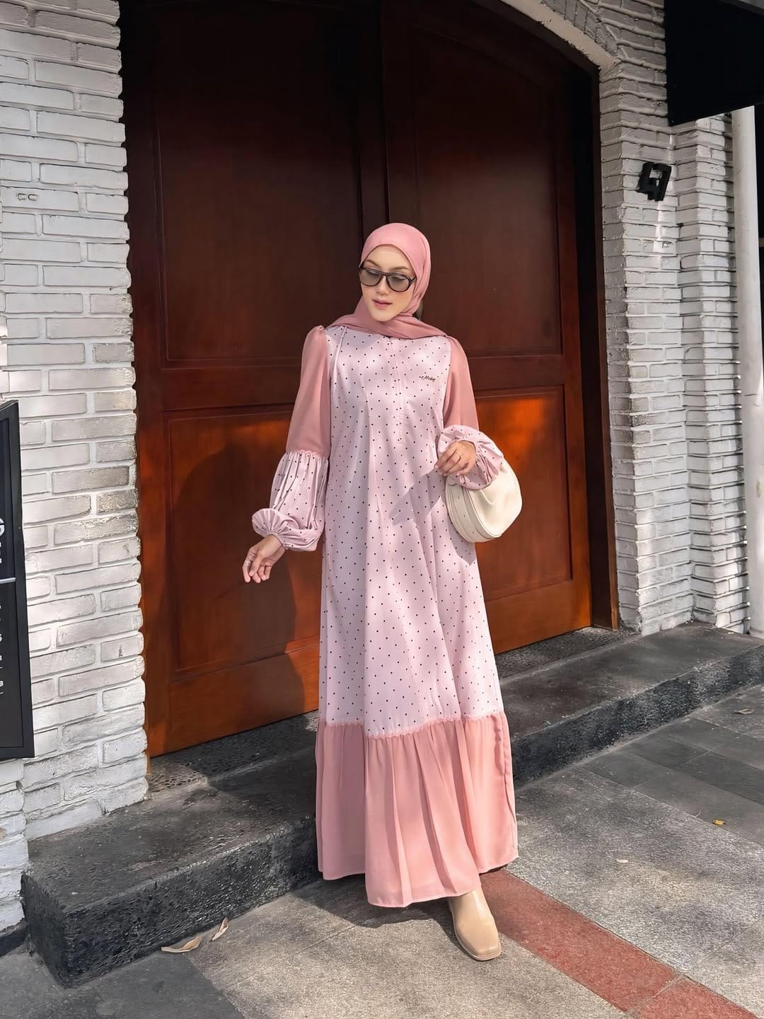 Post 6 by 𝙈𝙖𝙝𝙚 𝙃𝙞𝙟𝙖𝙗 𝙁𝙖𝙨𝙝𝙞𝙤𝙣 (𝙈𝙃𝙁) on Instagram (carousel)