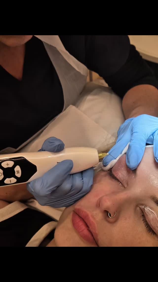 Post 10 by Ampika's Aesthetics on Instagram (video)