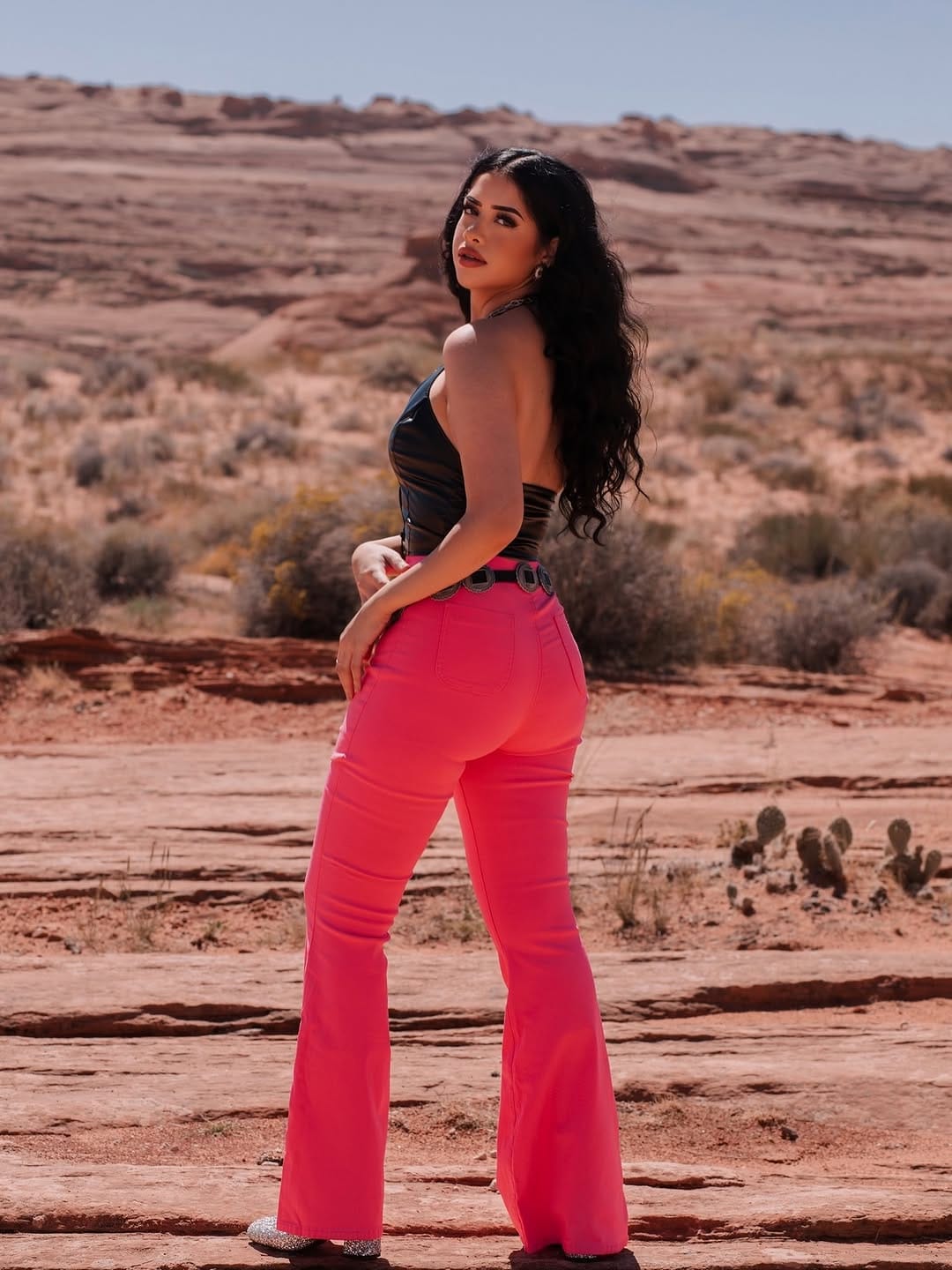 Post 6 by Mirian Perez | Model + Actress on Instagram (carousel)
