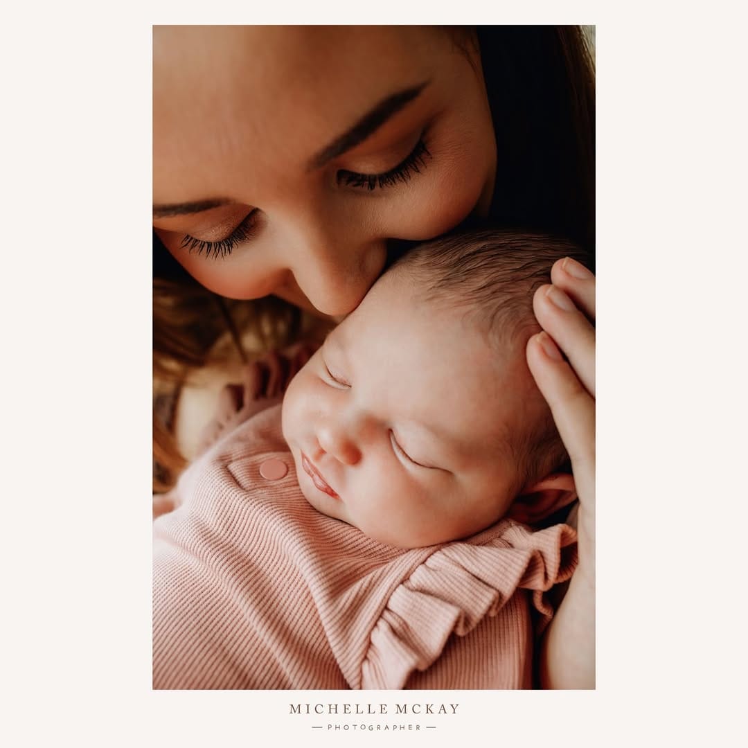Post 3 by Geelong Newborn + Family Photographer on Instagram (image)
