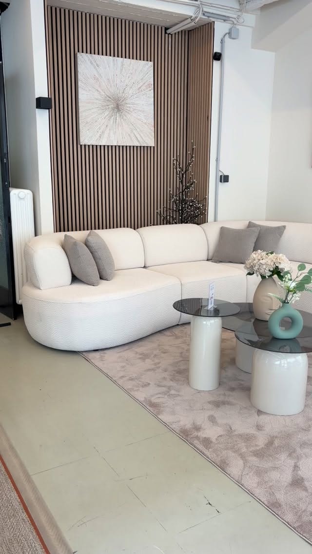 Post 6 by Berahome.at on Instagram (video)