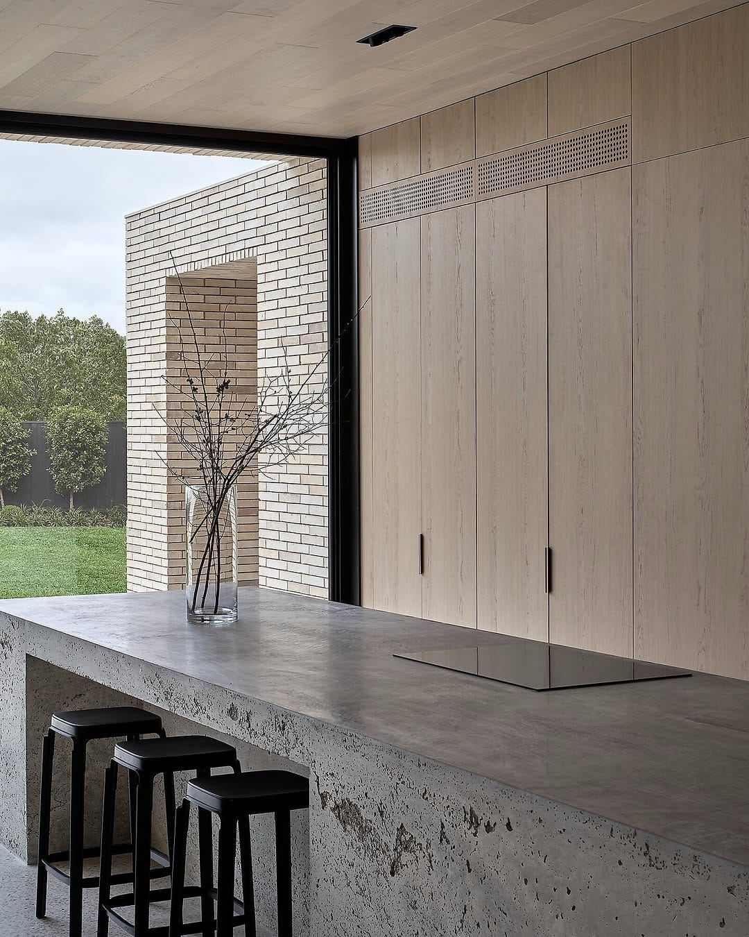 Post 4 by Studio Black Interiors | Maria Cerne | Interior Designer on Instagram (carousel)