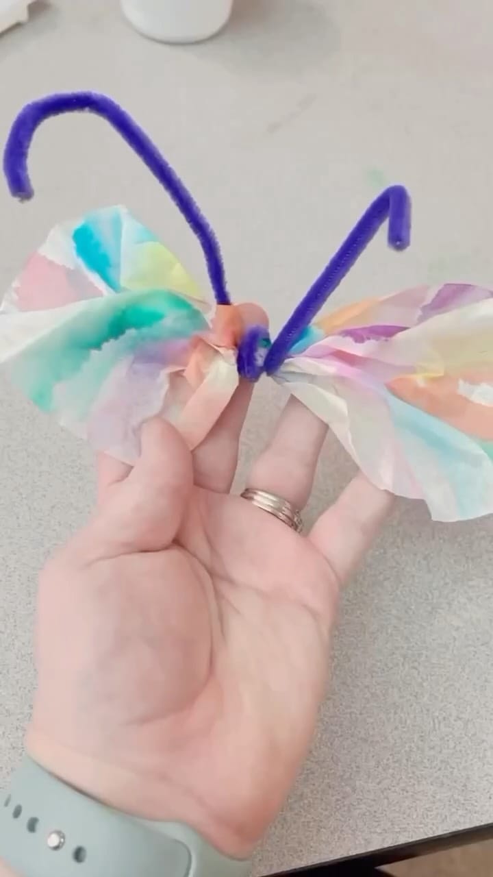 Post 6 by Ashley | Kindergarten Teacher on Instagram (video)