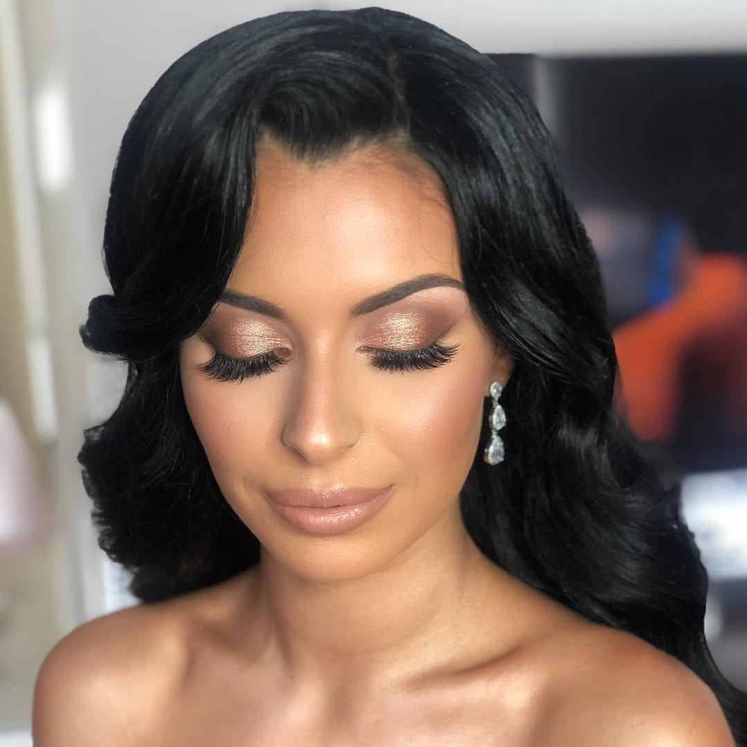 Post 9 by ASH GLAMOUR MAKEUP on Instagram (carousel)