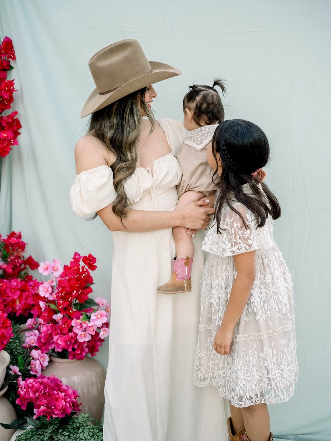 Post 3 by Alma Erika Photography on Instagram (carousel)