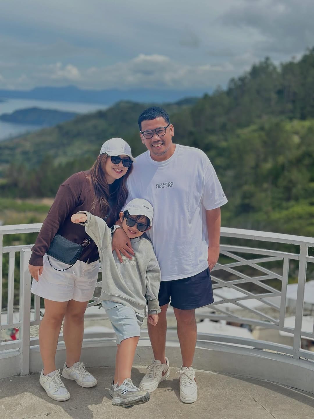 Post 3 by Meirika Tambunan on Instagram (carousel)