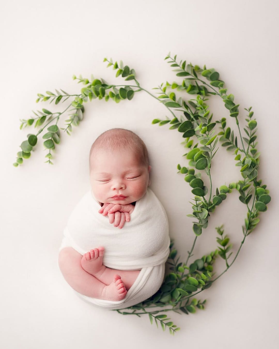 Post 4 by Newborn Photography By Jade on Instagram (image)