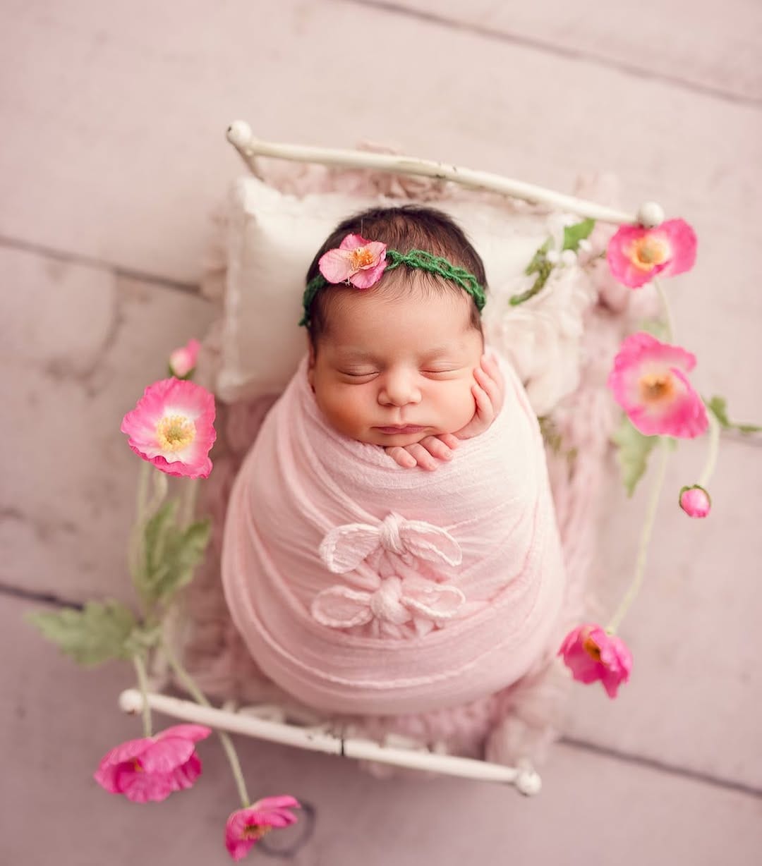 Post 5 by Newborn Photography By Jade on Instagram (image)