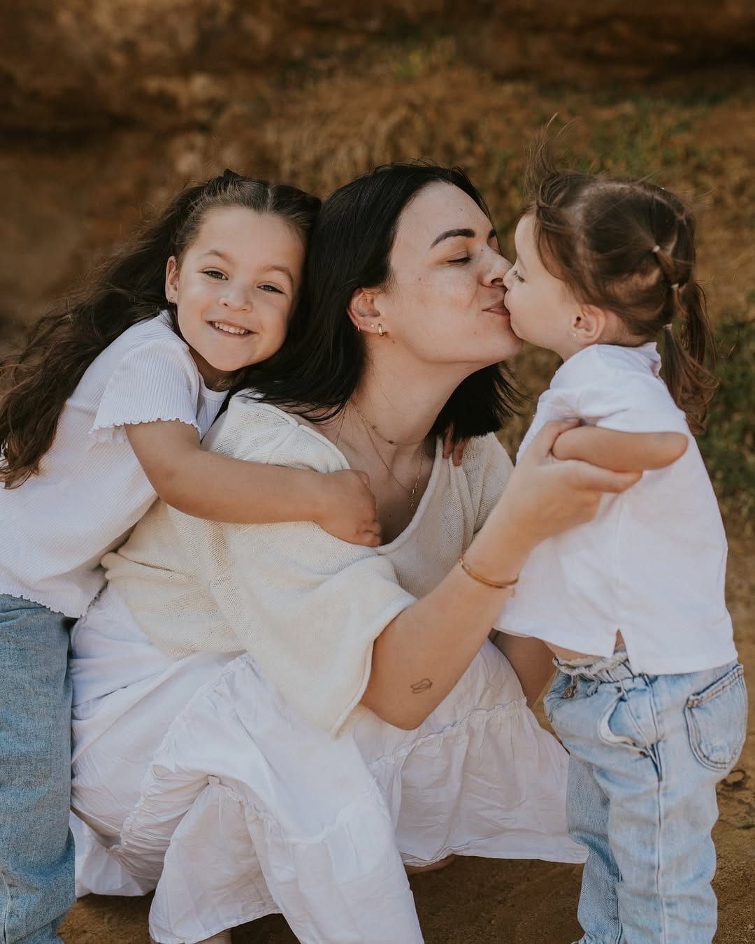 Post 8 by Chantelle, Xari and Nova on Instagram (image)
