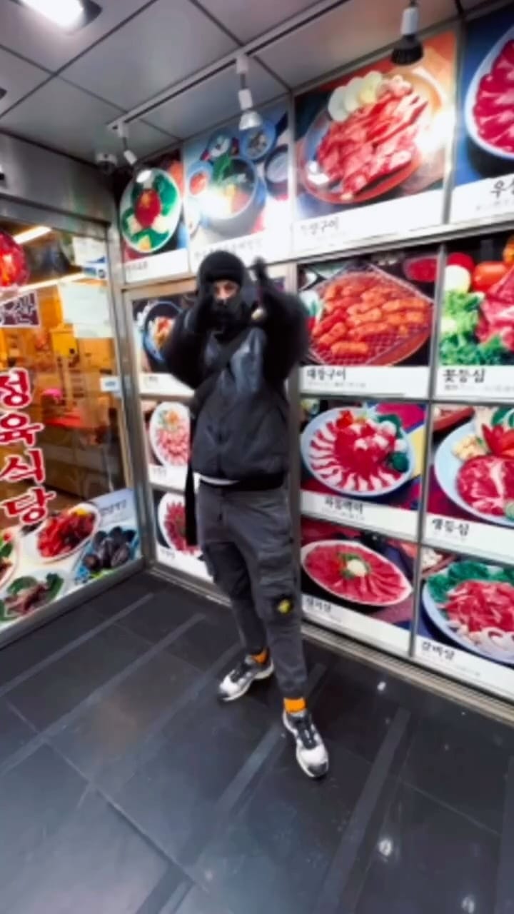 Post 8 by POSSESHOT MELBOURNE on Instagram (video)