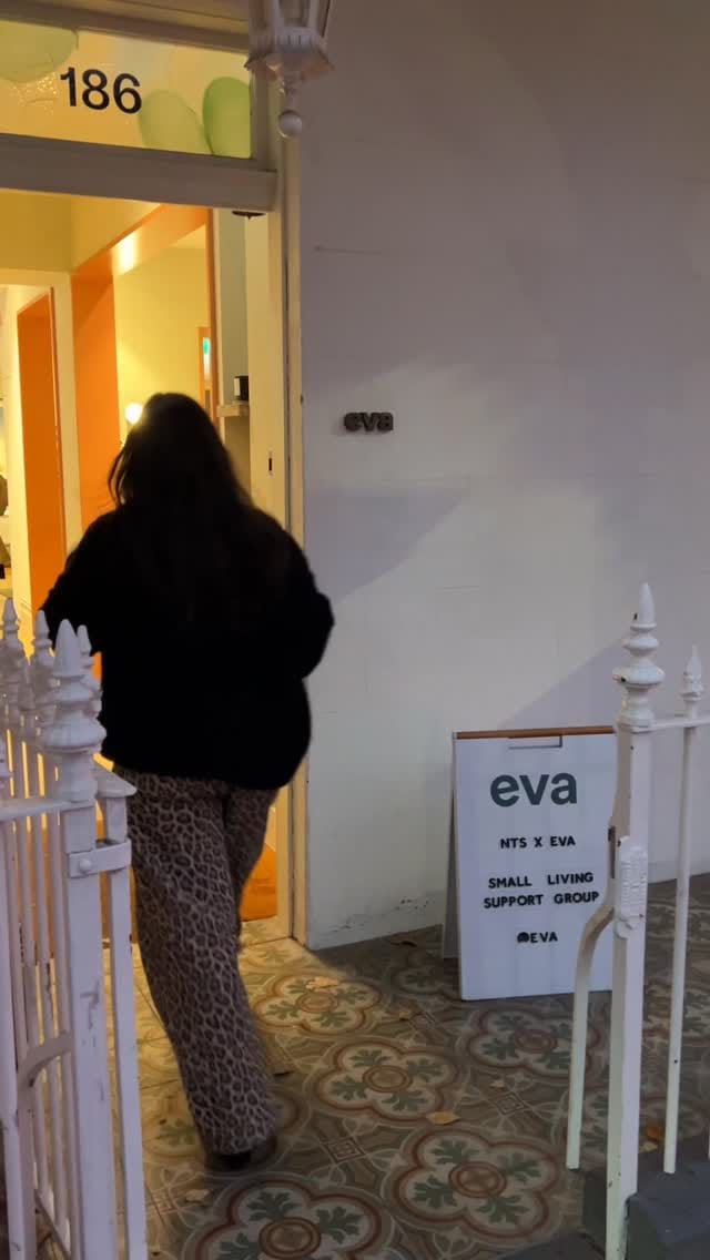 Post 4 by Eva on Instagram (video)