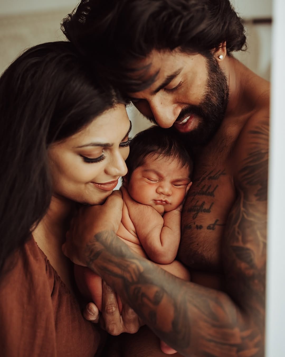 Post 10 by Aamna Malik| Sydney Photographer & Educator on Instagram (carousel)