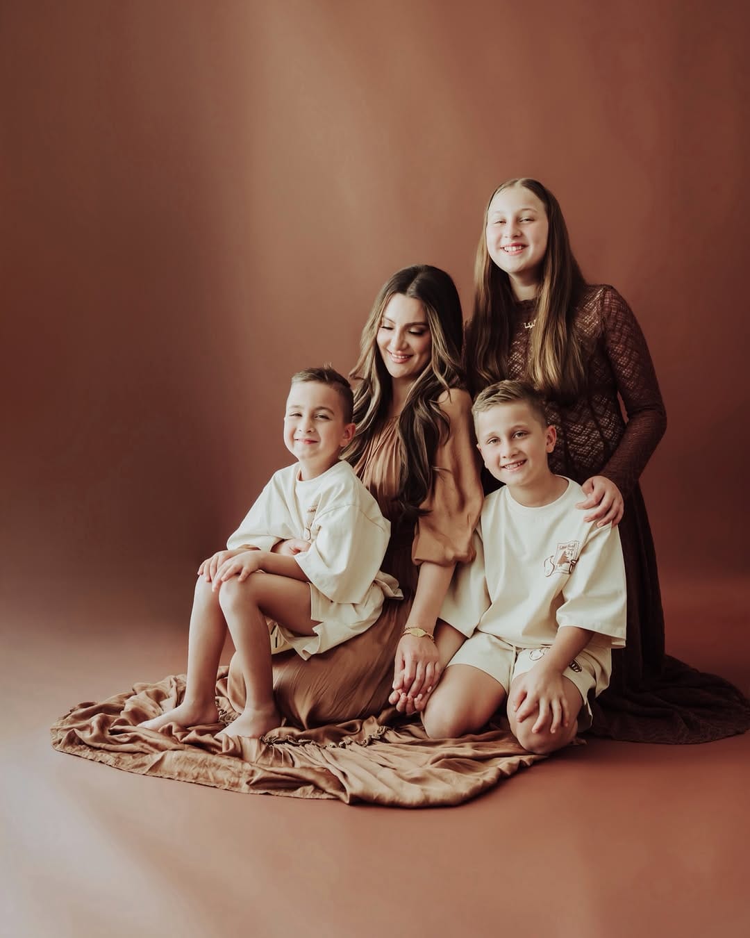 Post 5 by Aamna Malik| Sydney Photographer & Educator on Instagram (carousel)