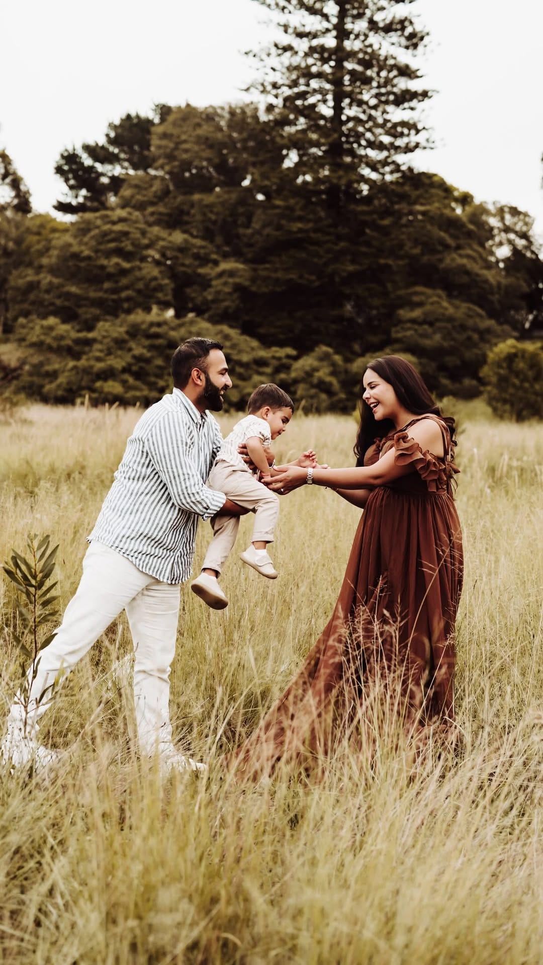 Post 1 by Aamna Malik| Sydney Photographer & Educator on Instagram (video)