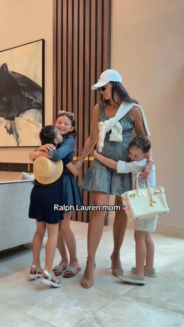 Post 5 by Victoria on Instagram (video)