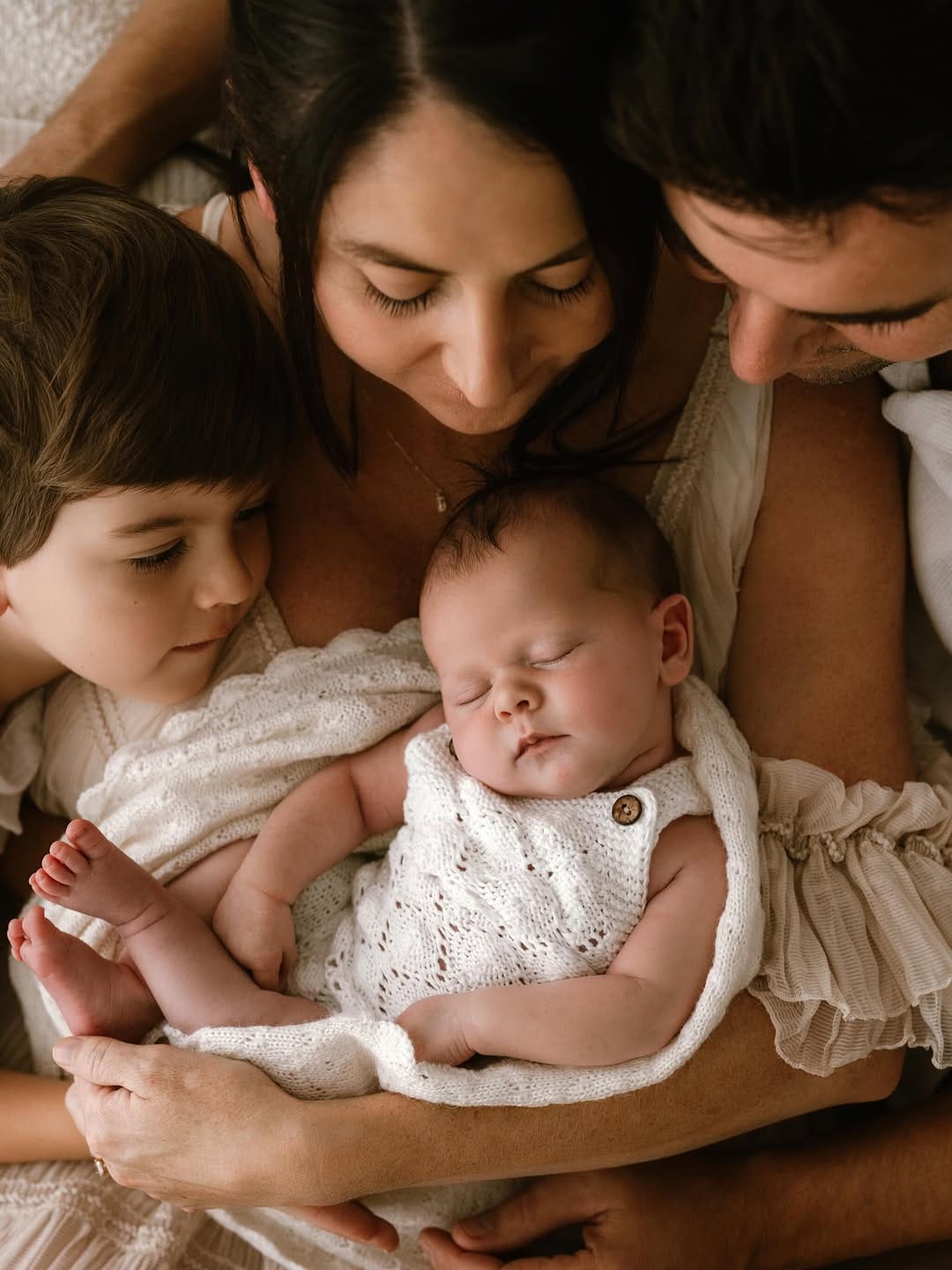 Post 3 by Sunshine Coast Photographer | Maternity & Newborn – Linzie Russo on Instagram (carousel)