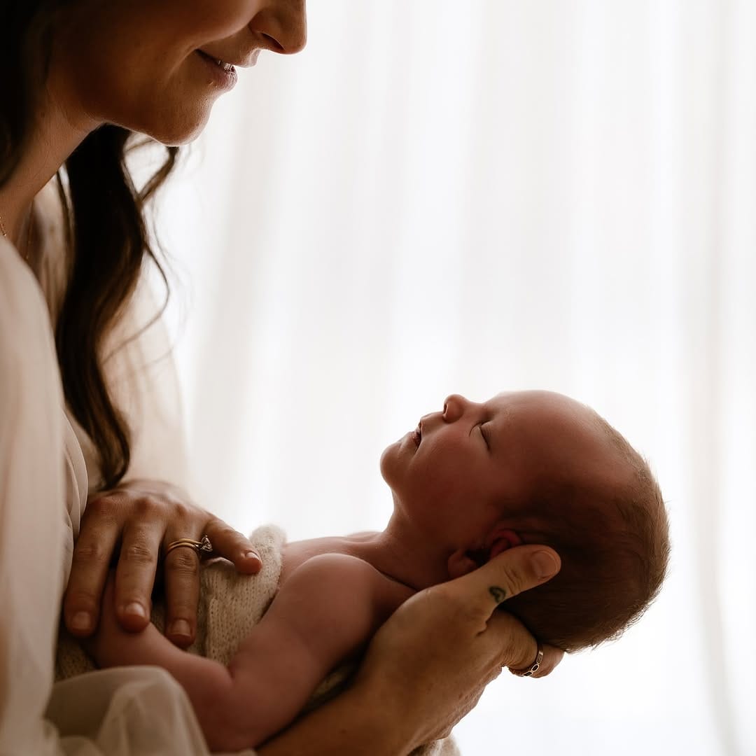 Post 10 by Sunshine Coast Photographer | Maternity & Newborn – Linzie Russo on Instagram (carousel)