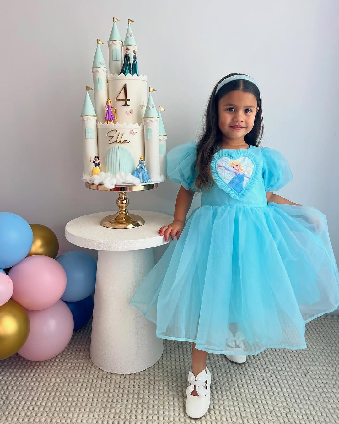Post 8 by Mason and Ella on Instagram (carousel)