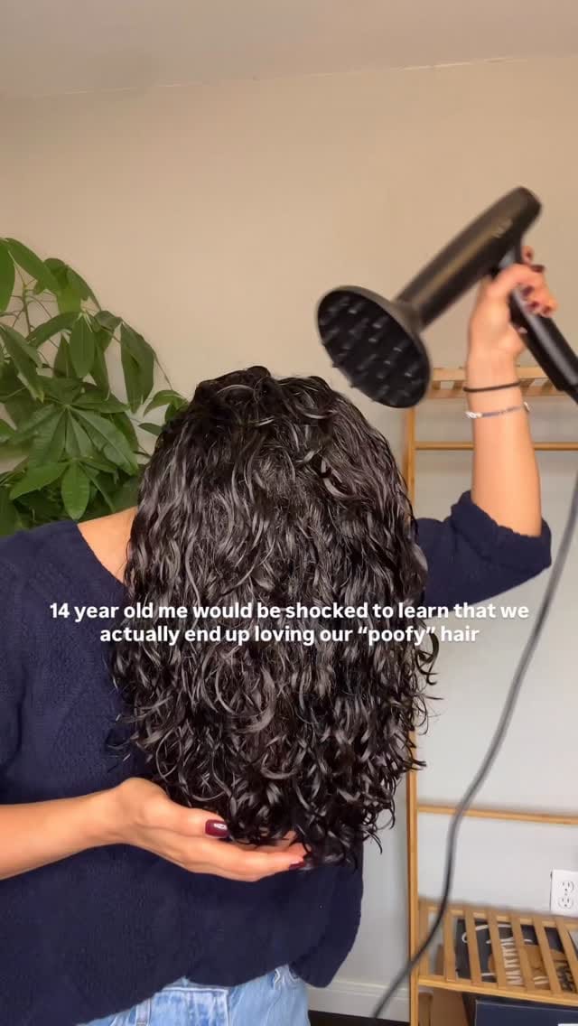 Post 3 by Marissa Lanae - Curls, Beauty, Lifestyle on Instagram (video)