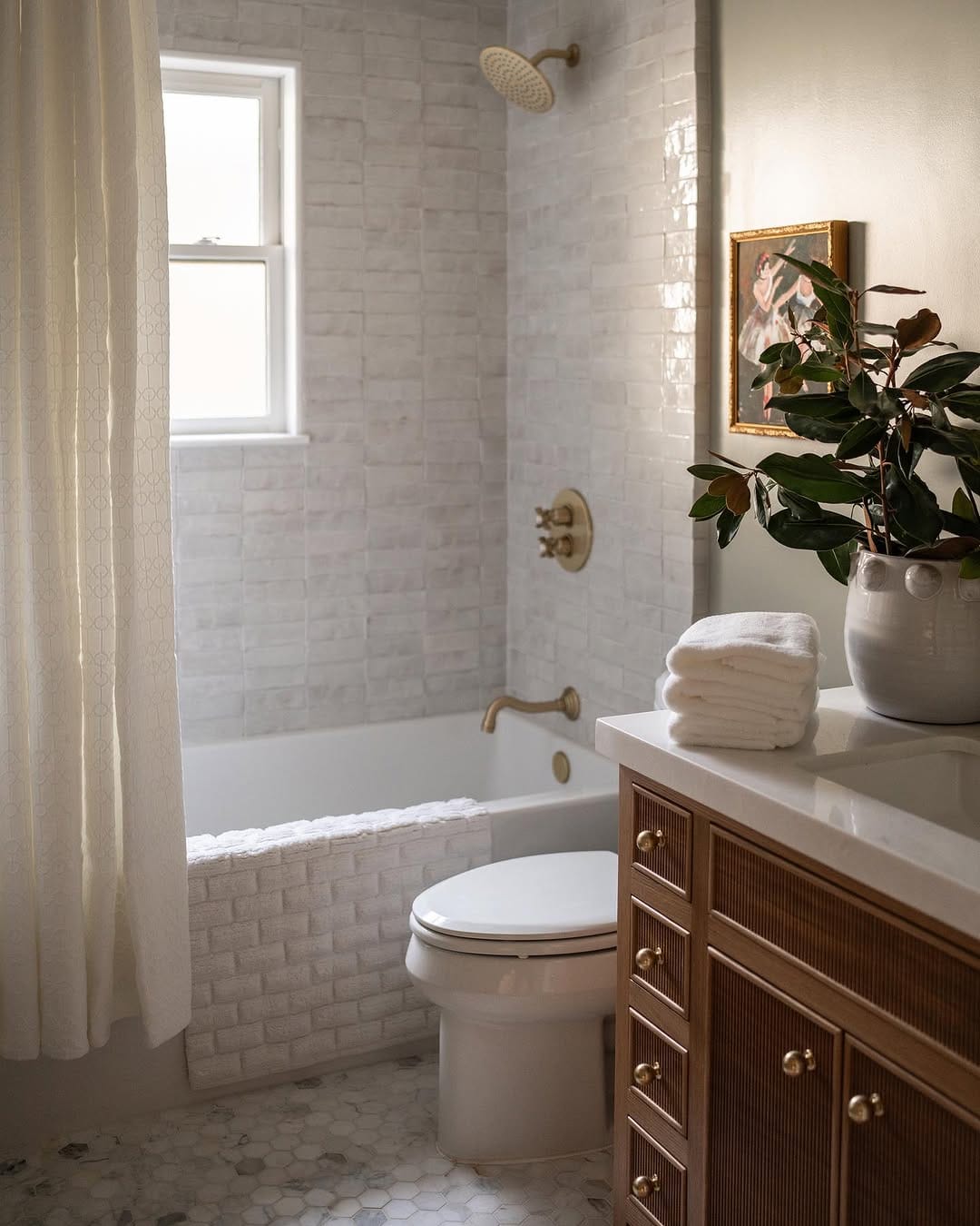 Post 10 by Elizabeth C. Style | Interiors on Instagram (carousel)