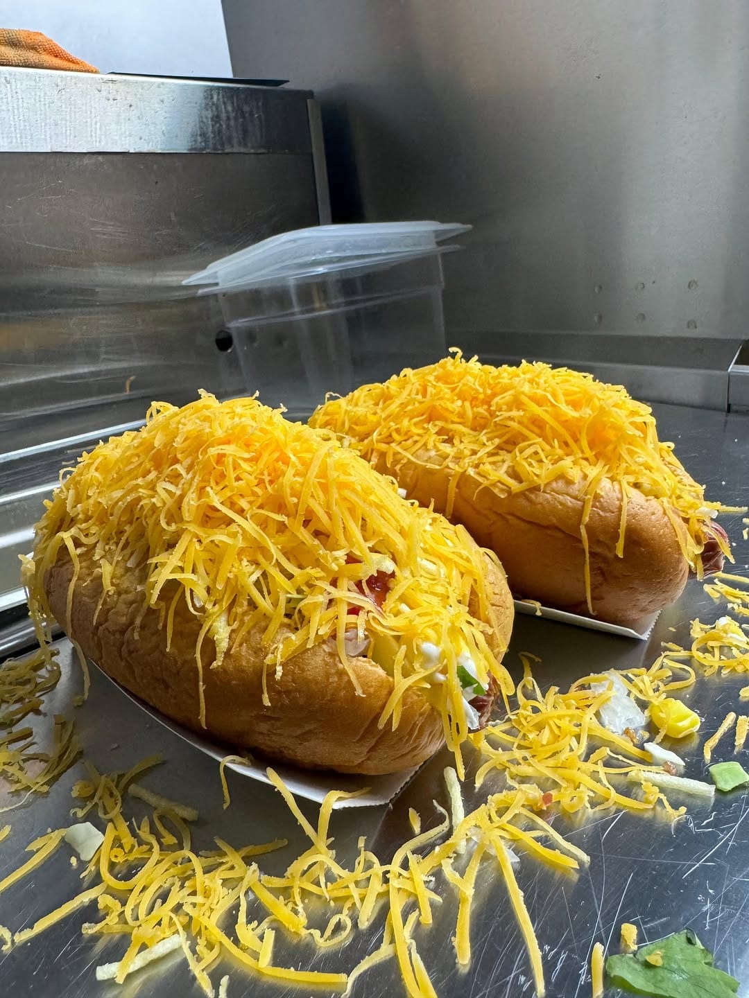 Post 1 by CARACAS DOG 🌭🇻🇪 LOS VERDADEROS ASQUEROSITOS on Instagram (image)