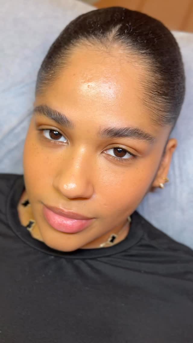 Post 10 by Empire Lash Studio NYC on Instagram (video)