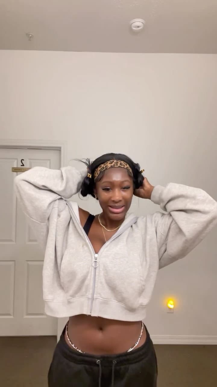 Post 8 by 𝒮𝒽𝒶𝓎 on Instagram (video)