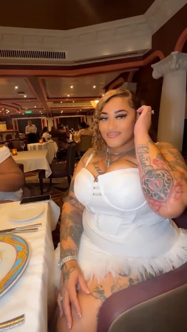 Post 8 by Pinky Redd on Instagram (video)