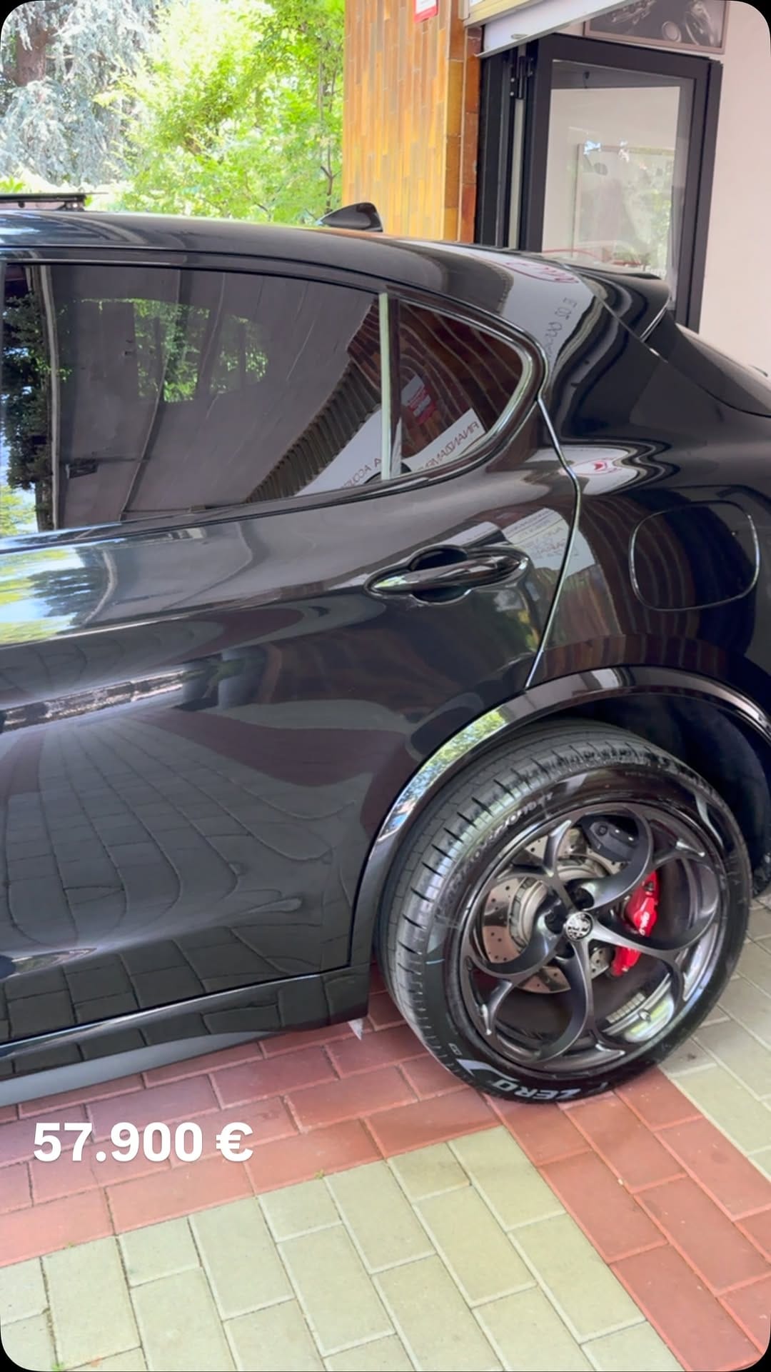 Post 2 by Le Occasioni Euro on Instagram (video)