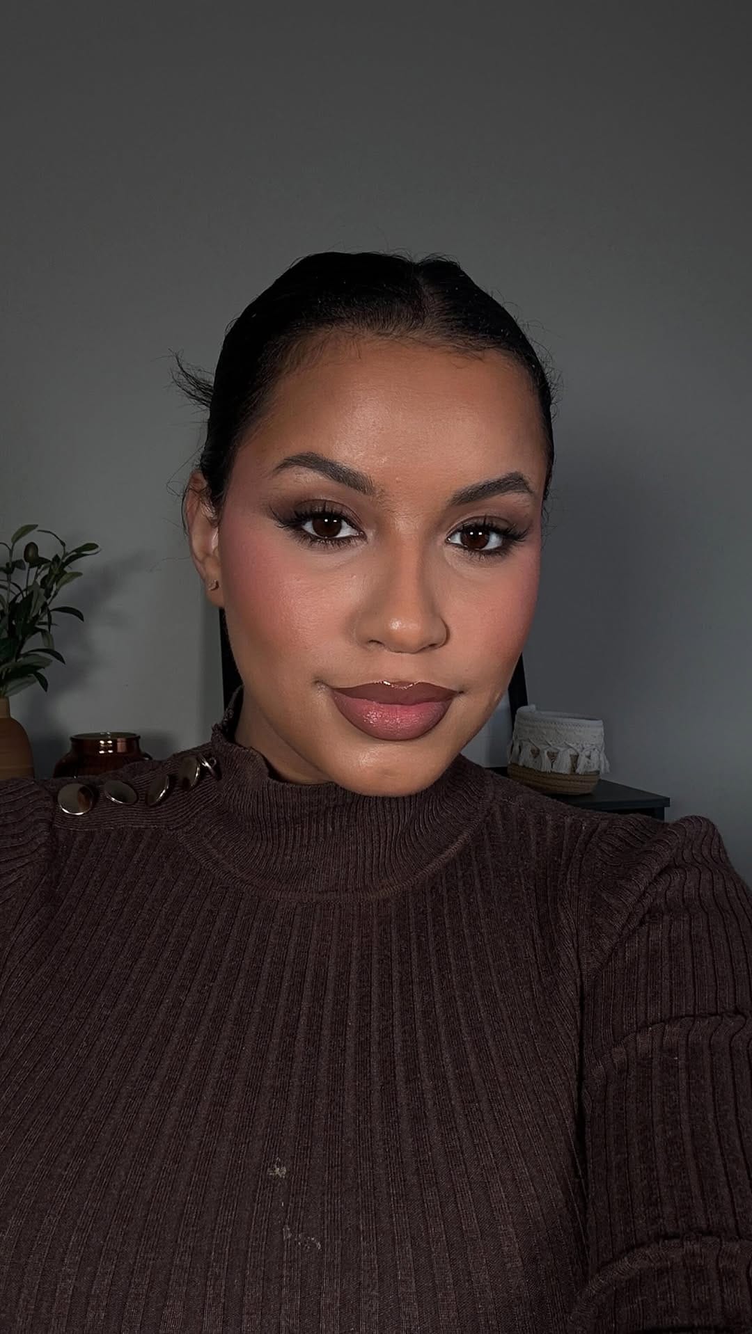 Post 7 by Imane Makeup on Instagram (video)