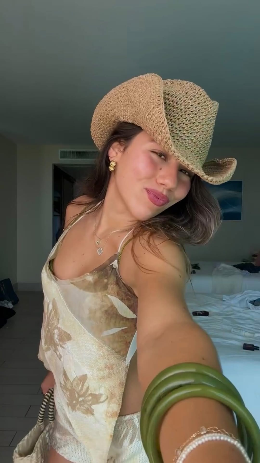 Post 7 by valentina bernal on Instagram (video)