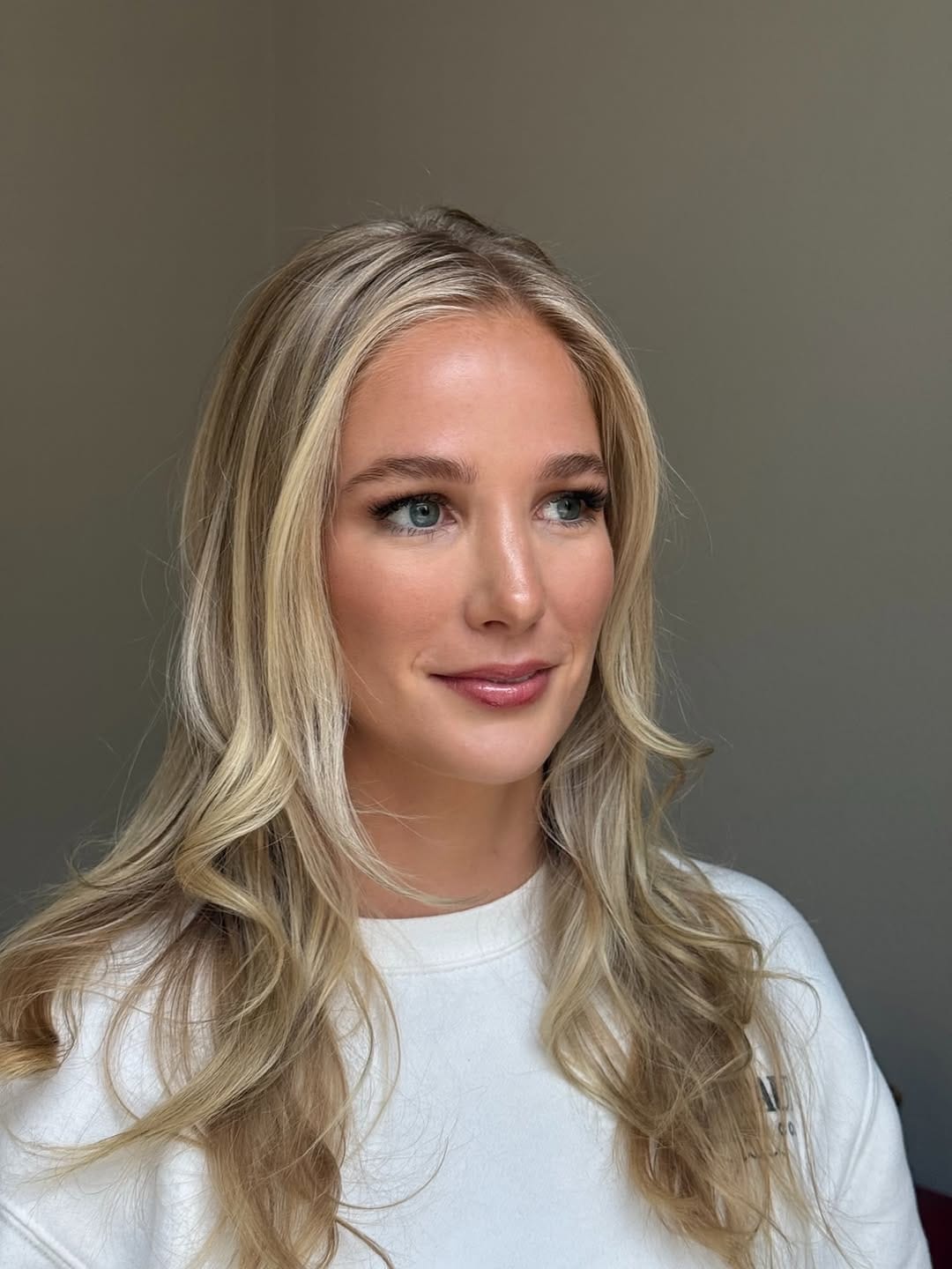 Post 10 by DALLAS MAKEUP ARTIST | AUBRIE MITCHELL on Instagram (carousel)