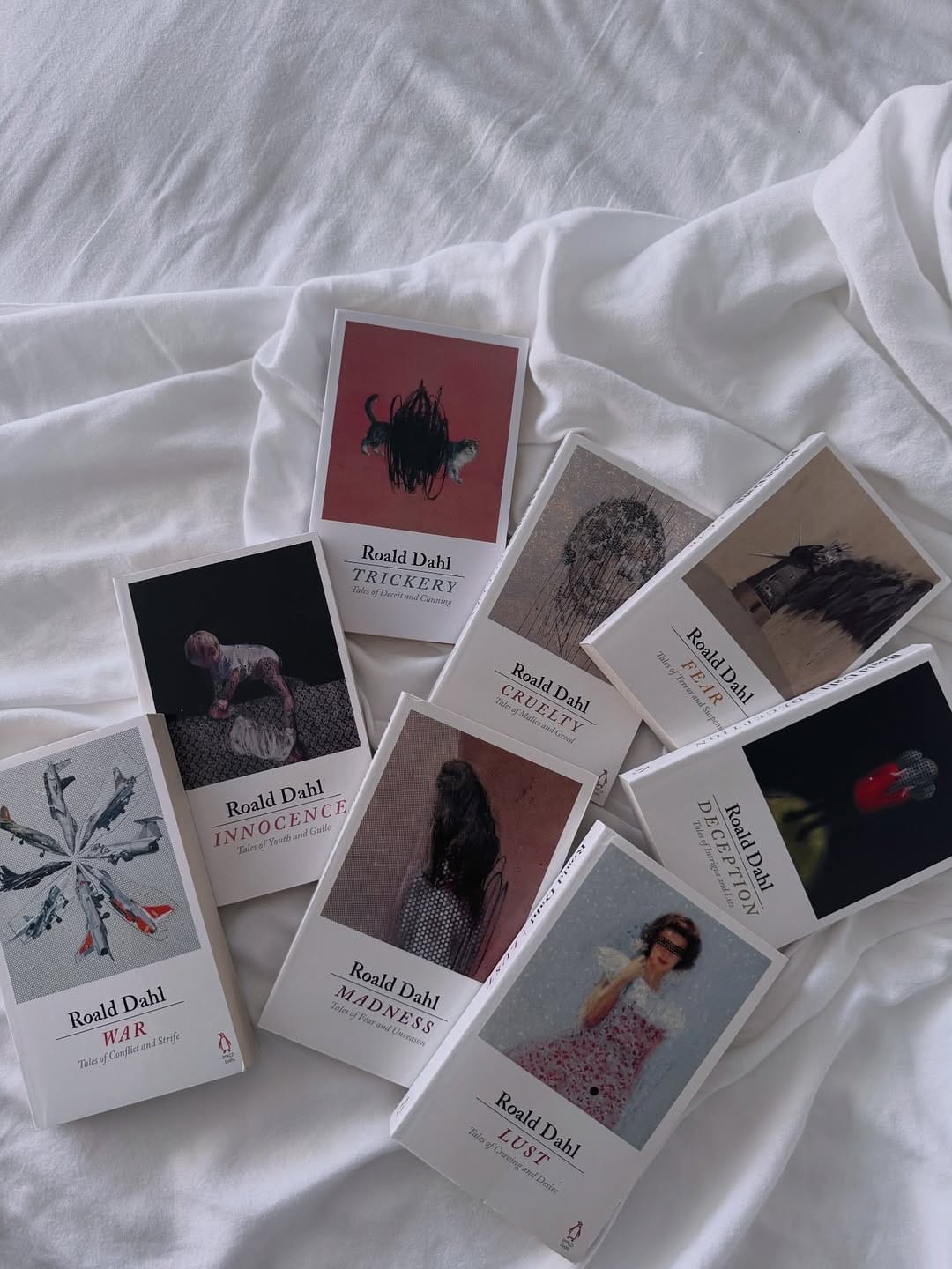 Post 9 by Maureen’s Bookstagram 🎀 on Instagram (carousel)