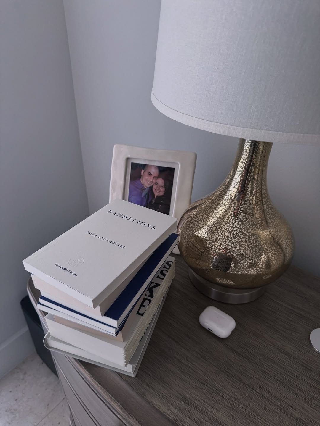 Post 6 by Maureen’s Bookstagram 🎀 on Instagram (carousel)