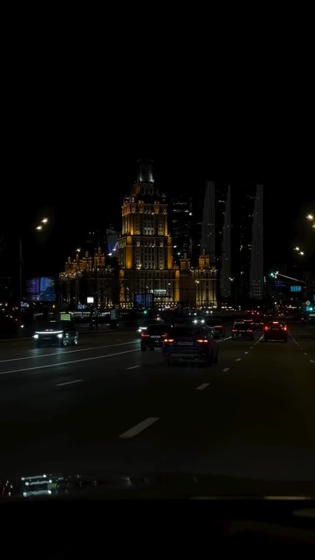 Post 2 by Sarah Connor on Instagram (video)